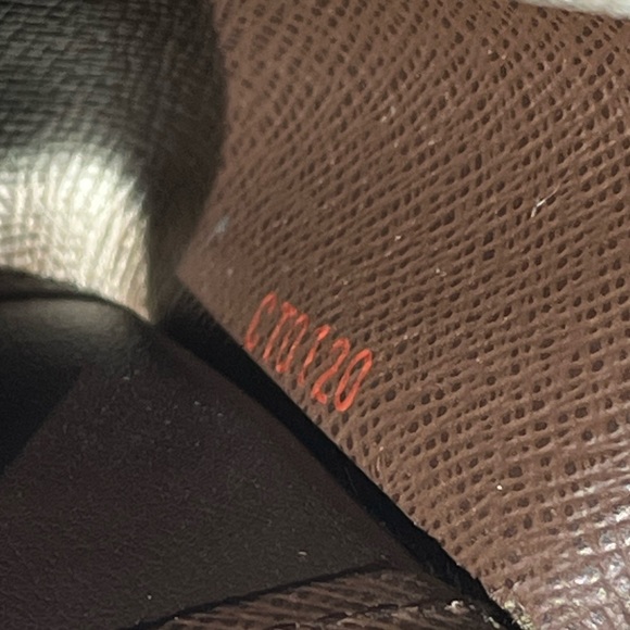 Louis Vuitton Ebene Key Holder - Picture 6 of 6